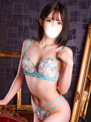 夏目ひかる